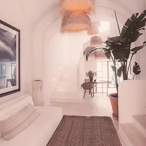 Araya Hotel